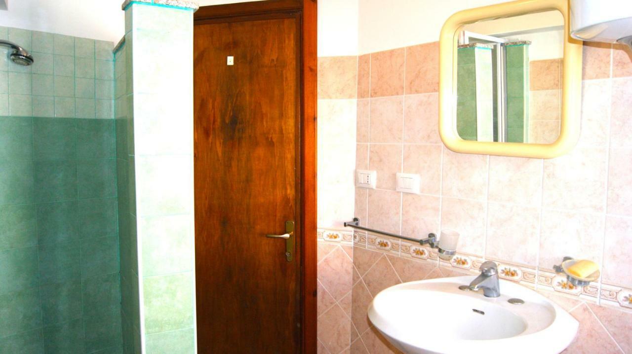 Apartment Romina Tergu Εξωτερικό φωτογραφία