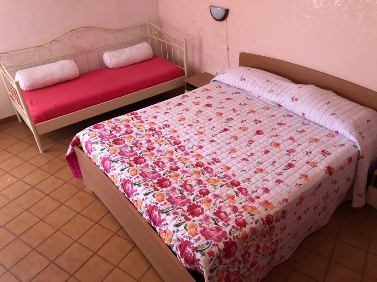 Apartment Romina Tergu Εξωτερικό φωτογραφία